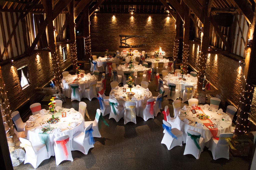 wedding photographer cooling castle barn